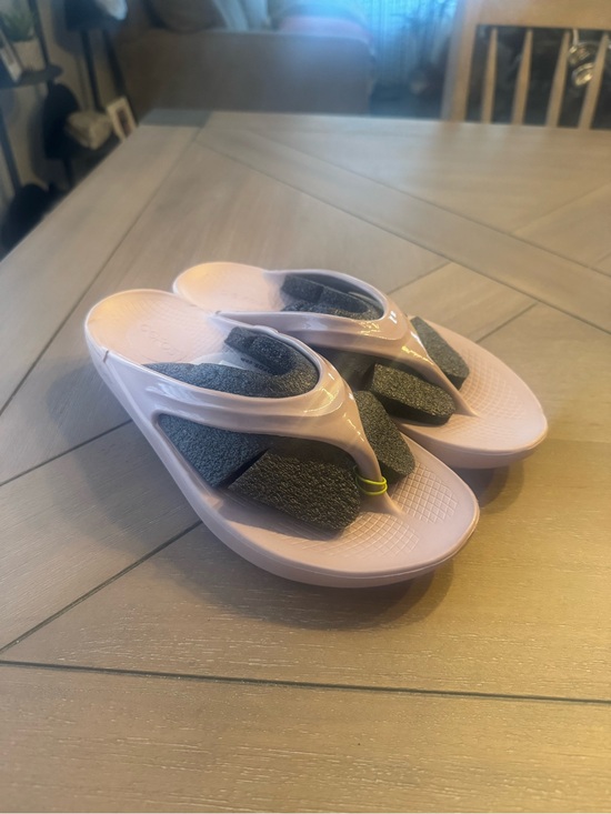 OOFOS Shoes - Oofos Oolala Recovery Sandals